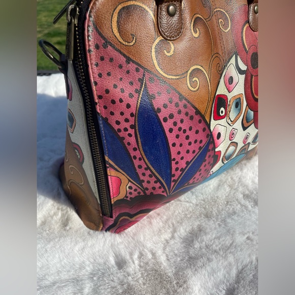 💕NWOT ANUSCHKA GENUINE LEATHER Hand Painted Floral Crossbody Satchel handbag💕 - Picture 4 of 11